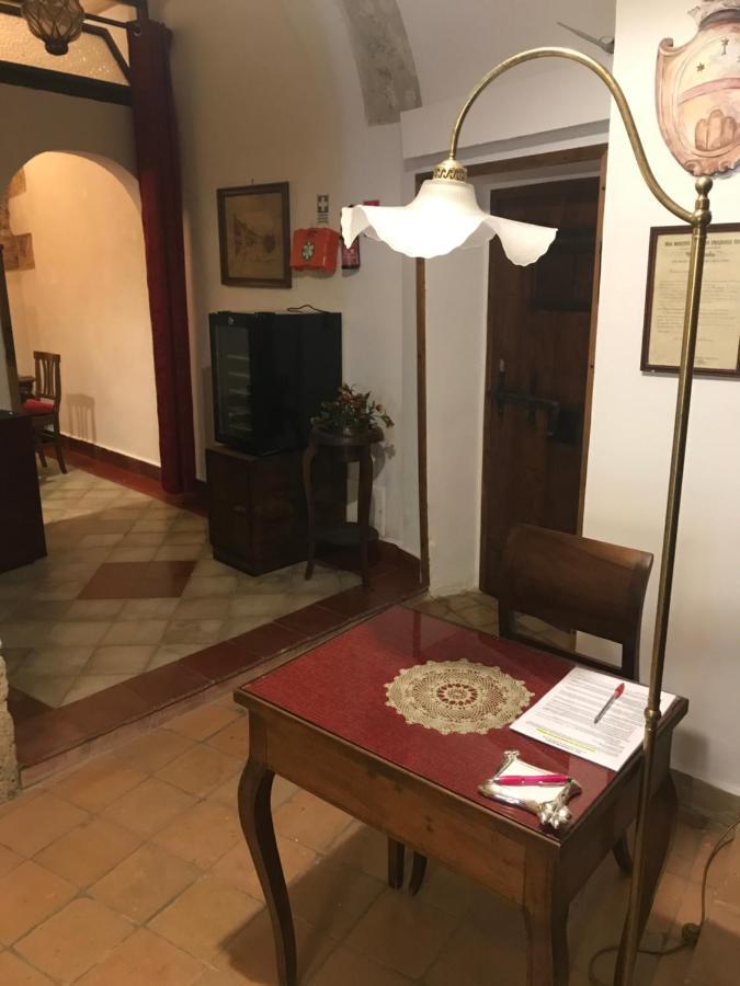 סורה Le Prigioni Del Palazzo B&B מראה חיצוני תמונה