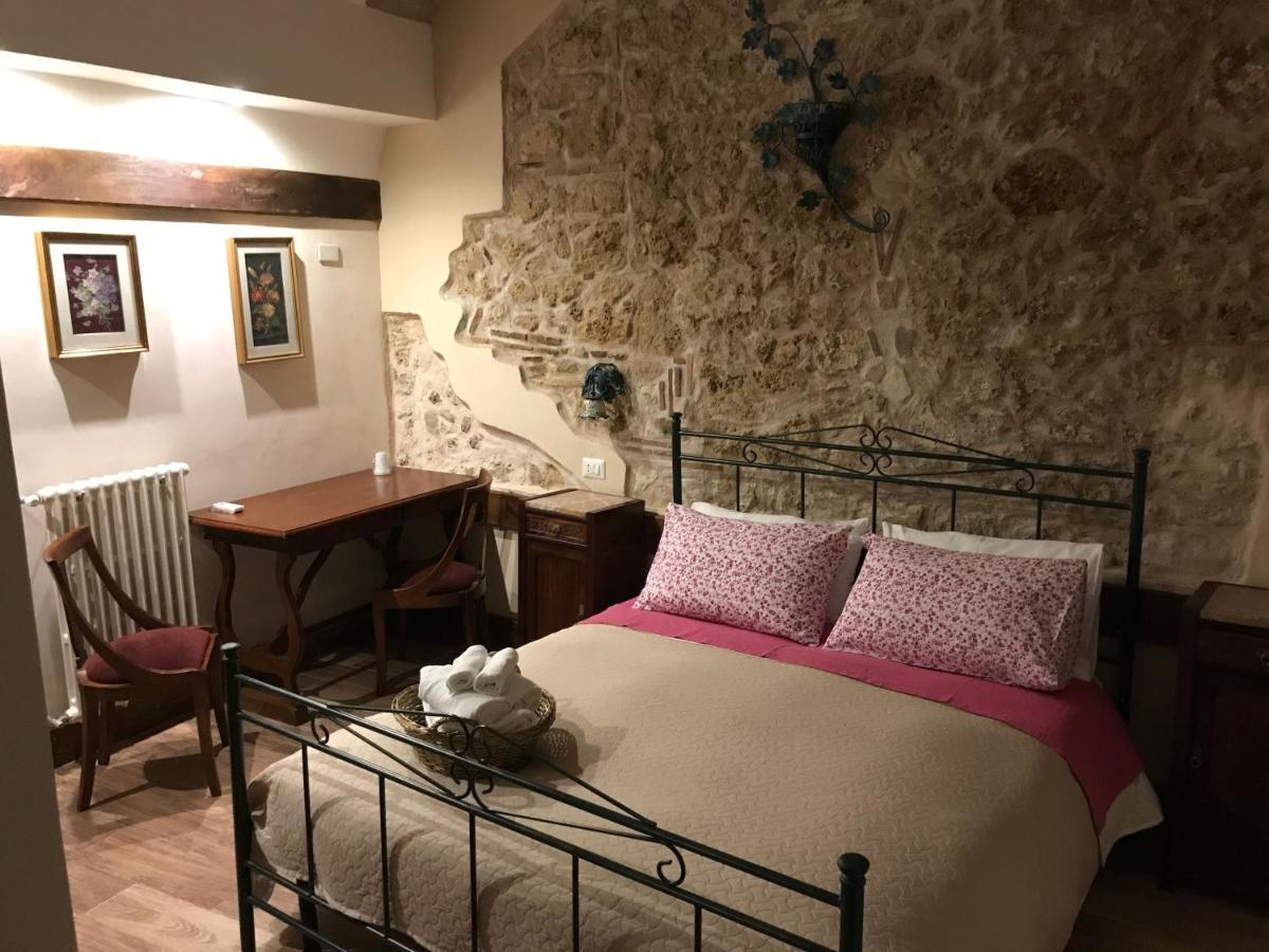 סורה Le Prigioni Del Palazzo B&B מראה חיצוני תמונה