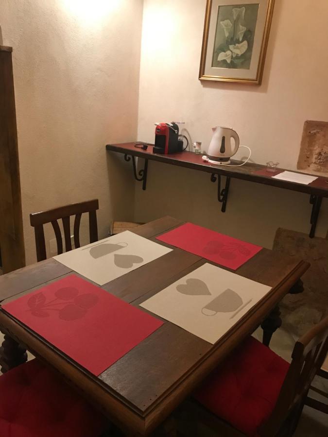 סורה Le Prigioni Del Palazzo B&B מראה חיצוני תמונה