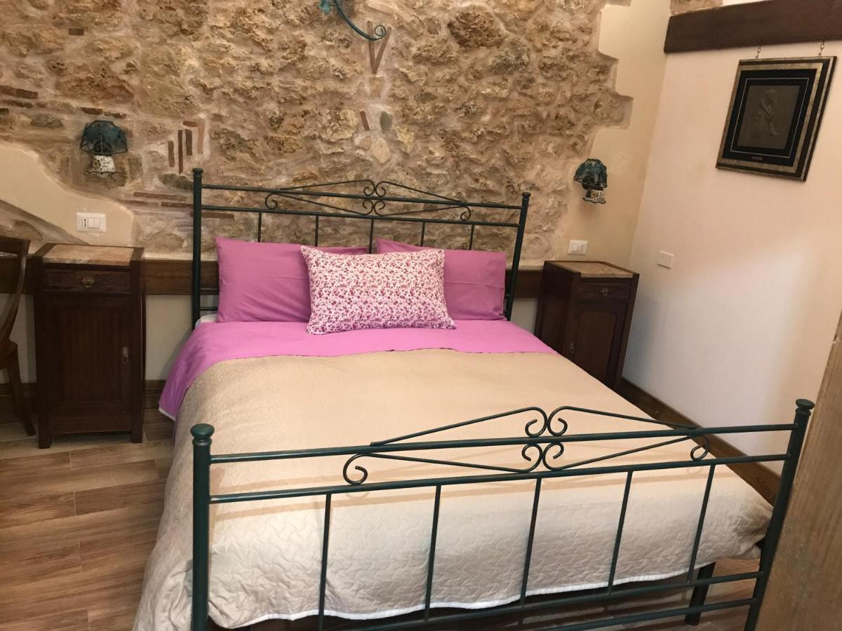 סורה Le Prigioni Del Palazzo B&B מראה חיצוני תמונה