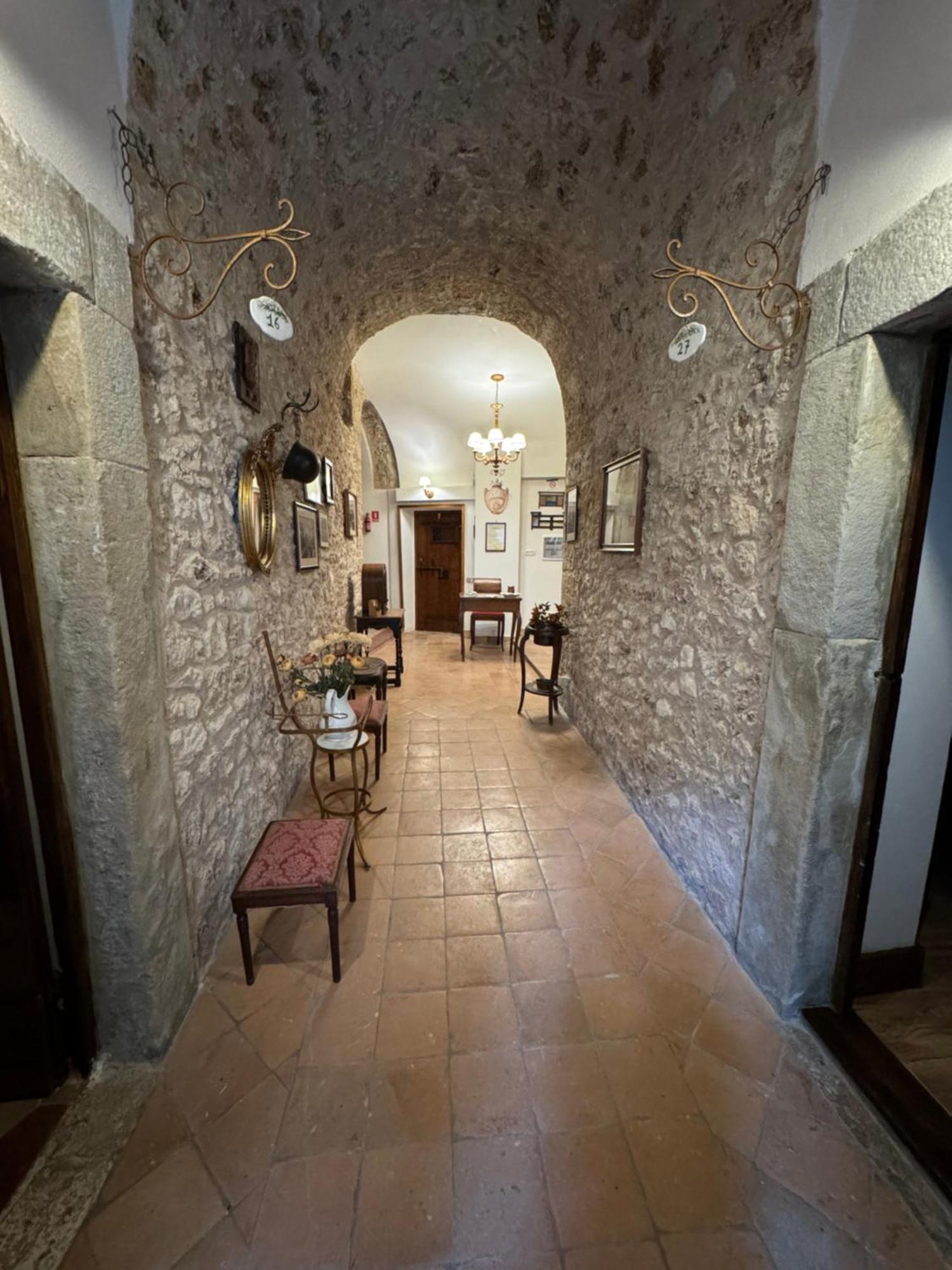 סורה Le Prigioni Del Palazzo B&B מראה חיצוני תמונה