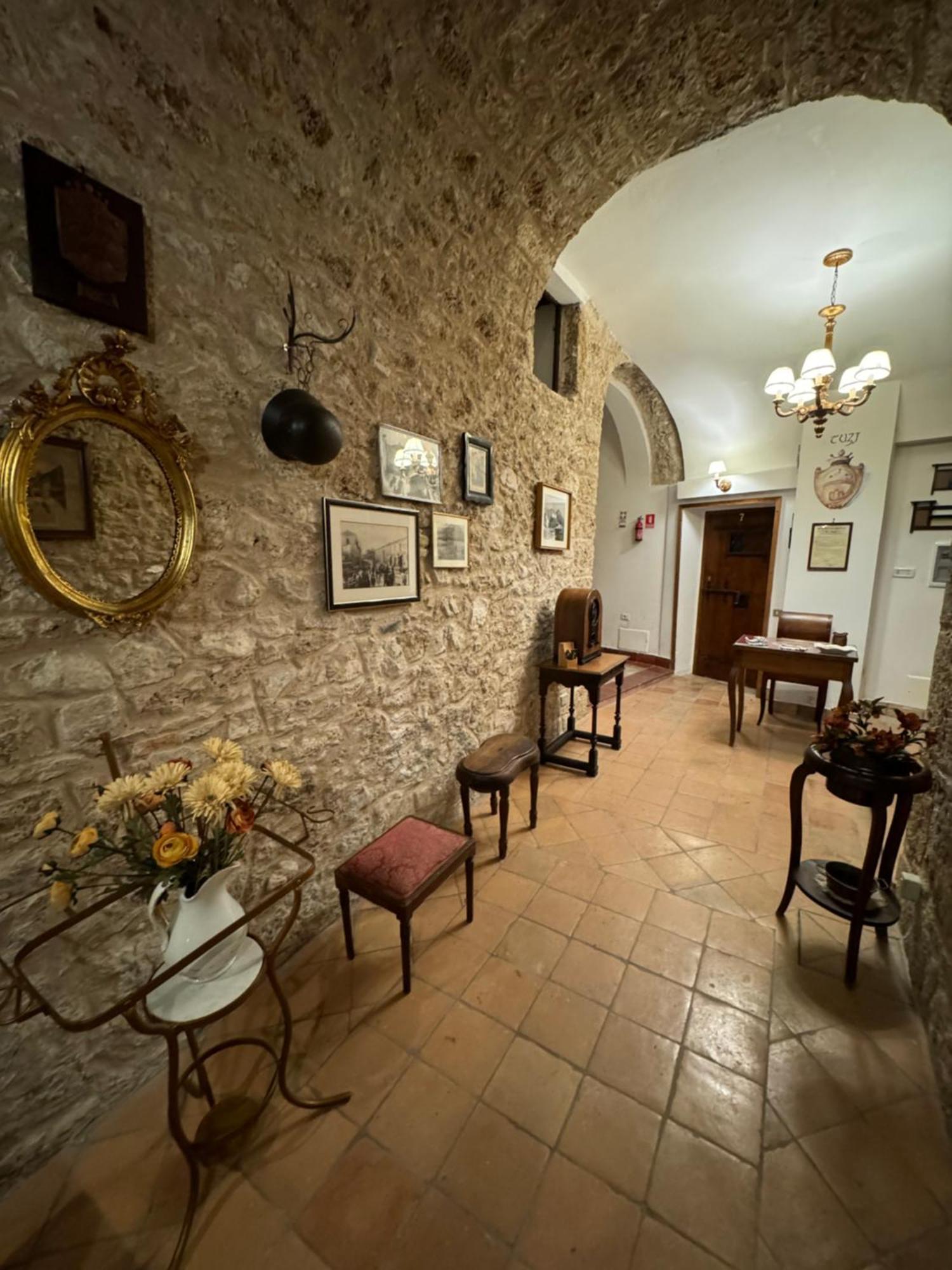 סורה Le Prigioni Del Palazzo B&B מראה חיצוני תמונה