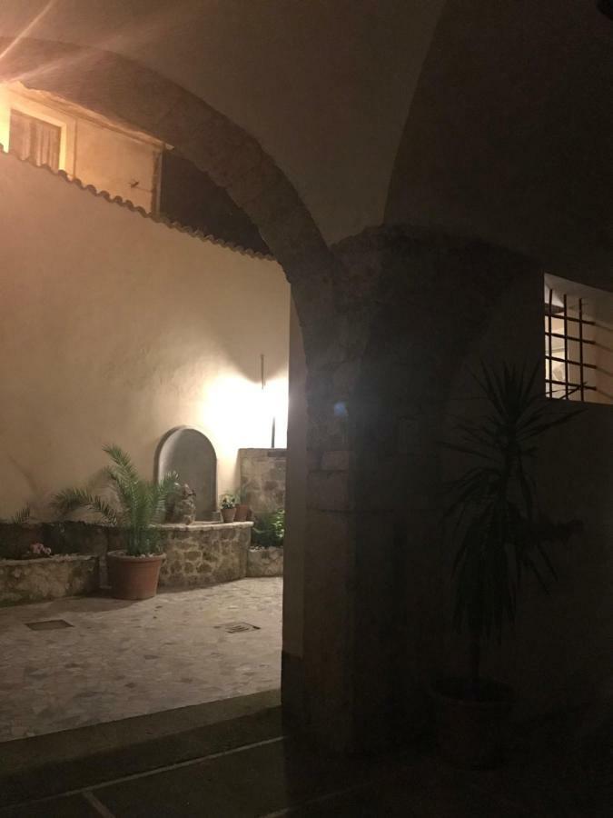 סורה Le Prigioni Del Palazzo B&B מראה חיצוני תמונה