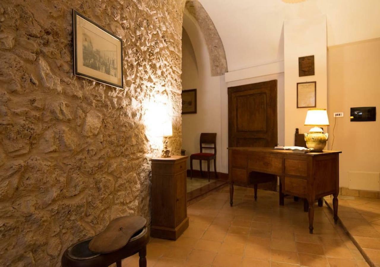 סורה Le Prigioni Del Palazzo B&B מראה חיצוני תמונה