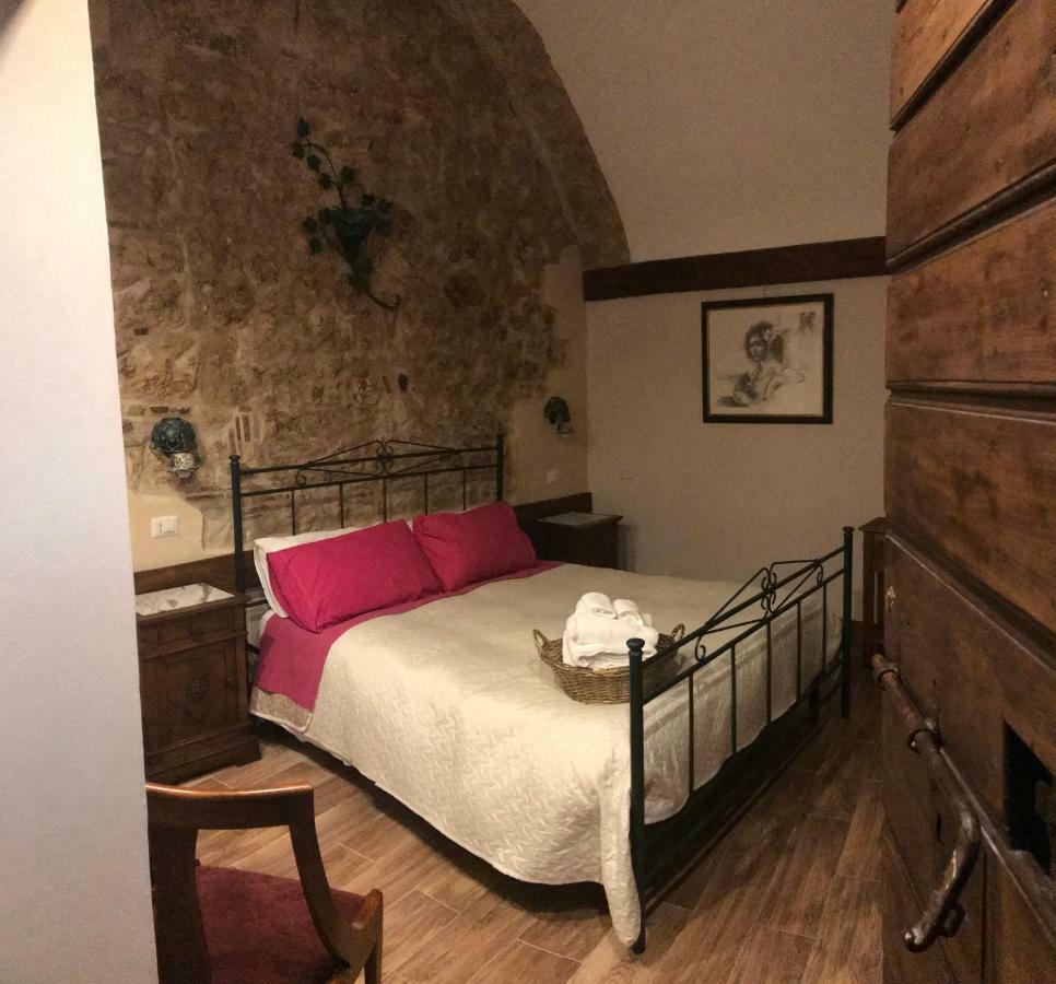 סורה Le Prigioni Del Palazzo B&B מראה חיצוני תמונה